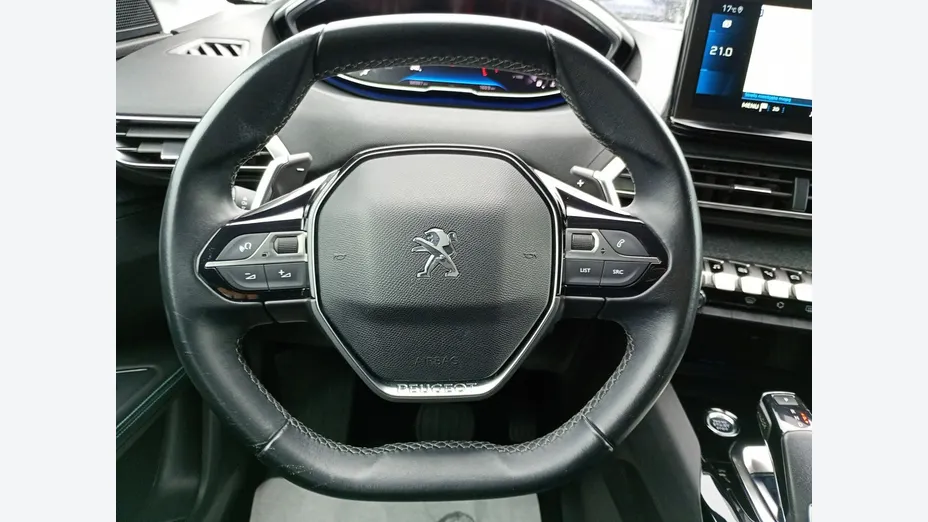 PEUGEOT 5008 -