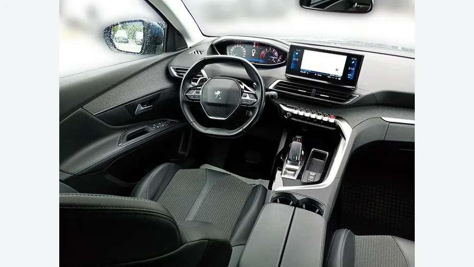 PEUGEOT 5008 -