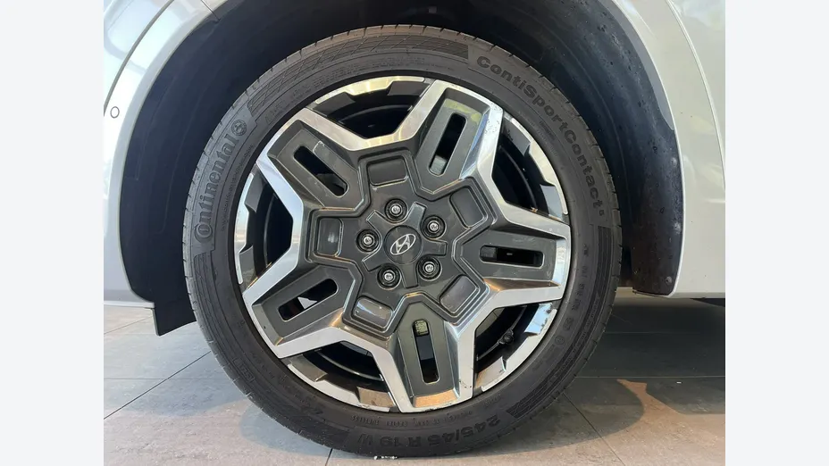 HYUNDAI Santa Fe -