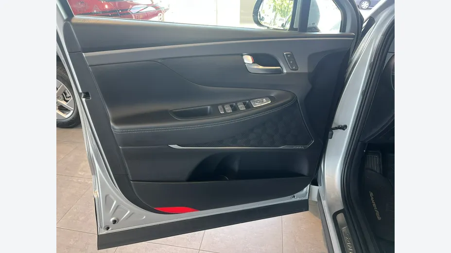 HYUNDAI Santa Fe -