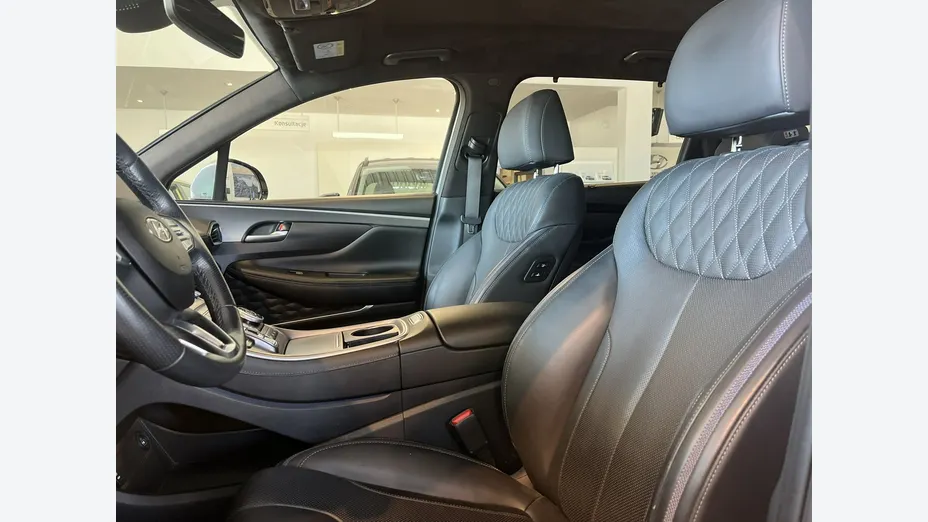 HYUNDAI Santa Fe -
