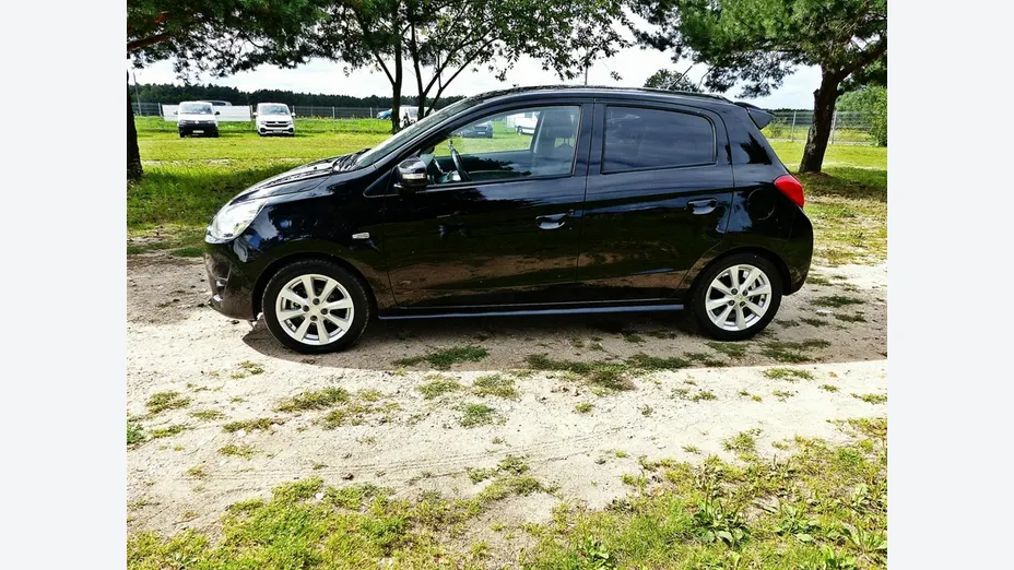 MITSUBISHI Space Star -