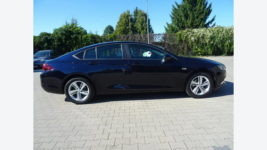 OPEL Insignia -