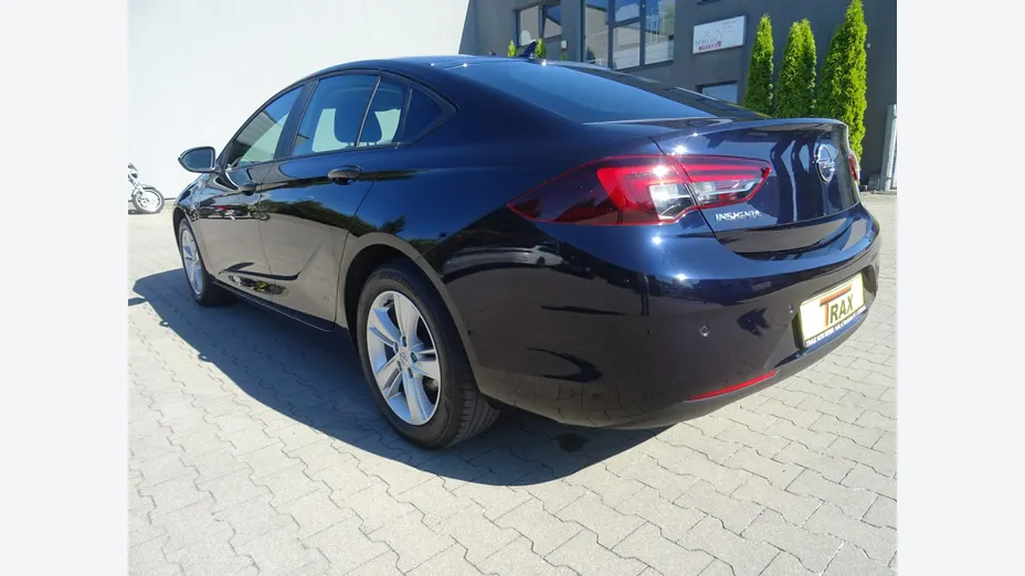 OPEL Insignia -