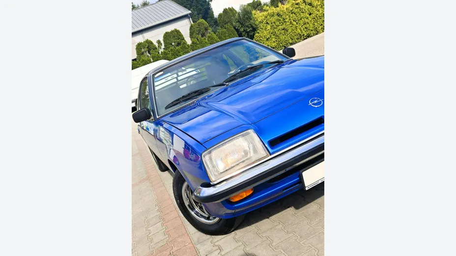OPEL Manta -