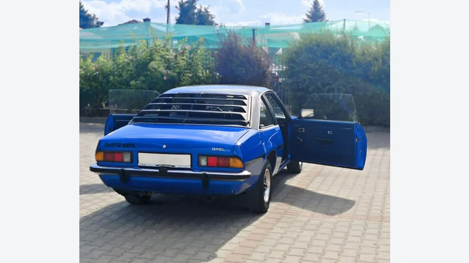 OPEL Manta -