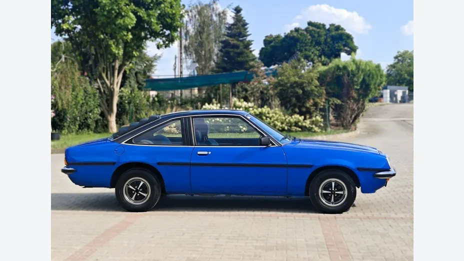 OPEL Manta -