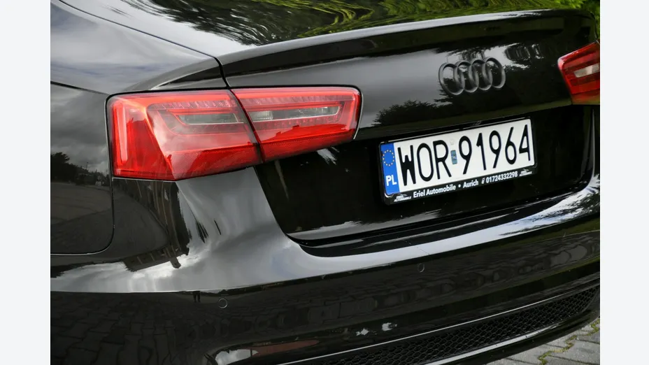 AUDI A6 -