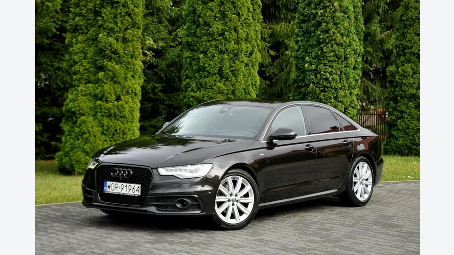 AUDI A6 -
