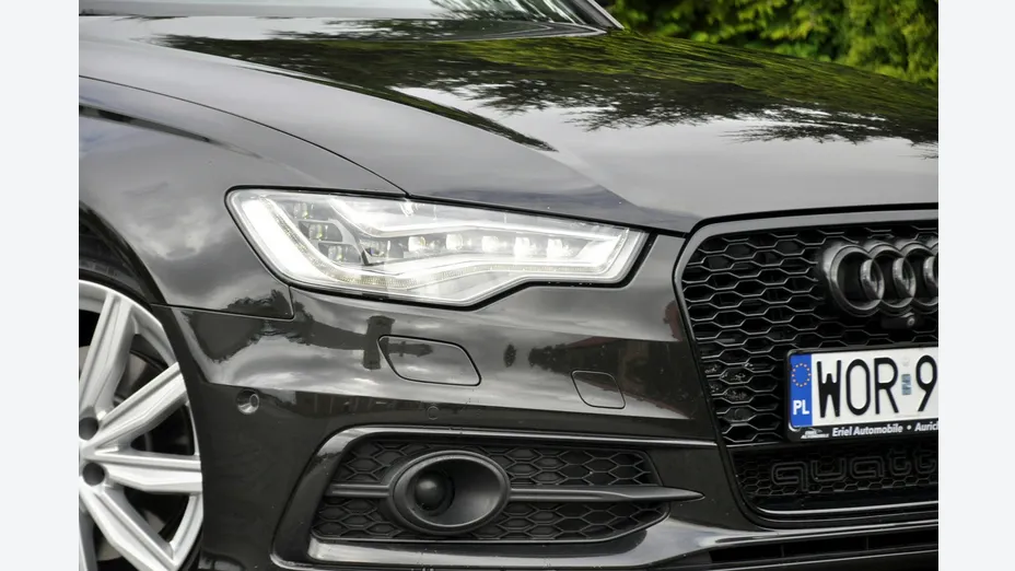 AUDI A6 -