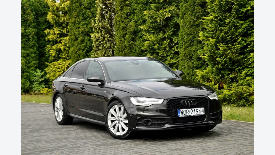 AUDI A6 -