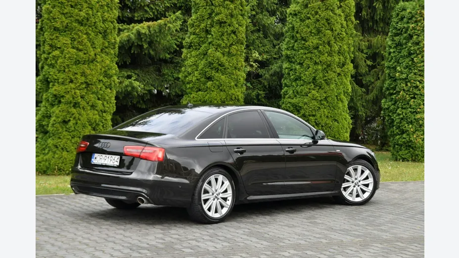 AUDI A6 -