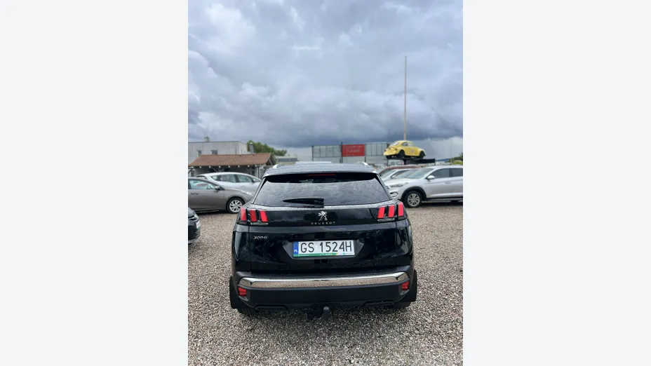 PEUGEOT 3008 -