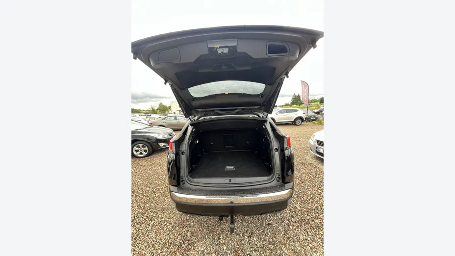 PEUGEOT 3008 -