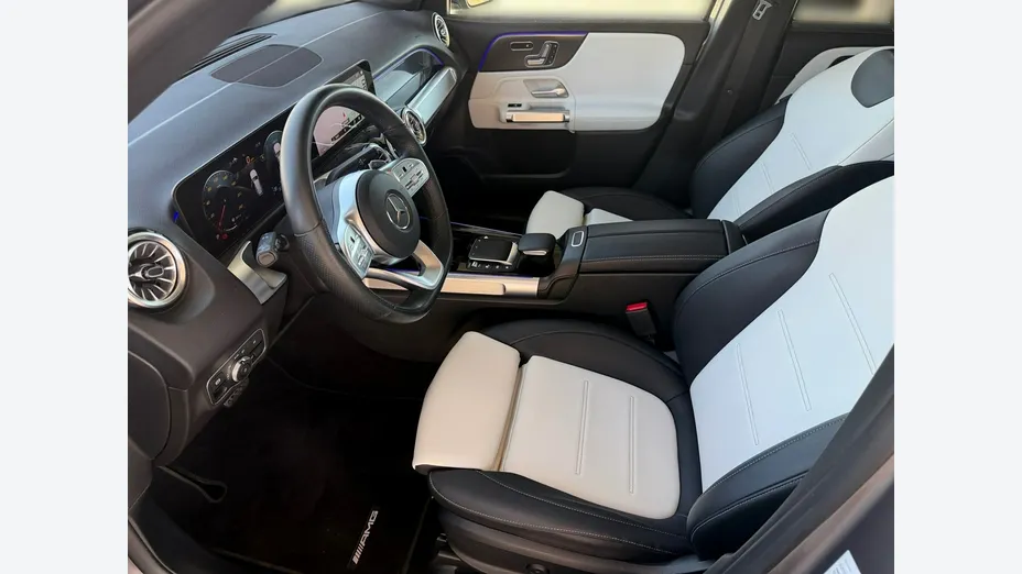 MERCEDES-BENZ GLB -