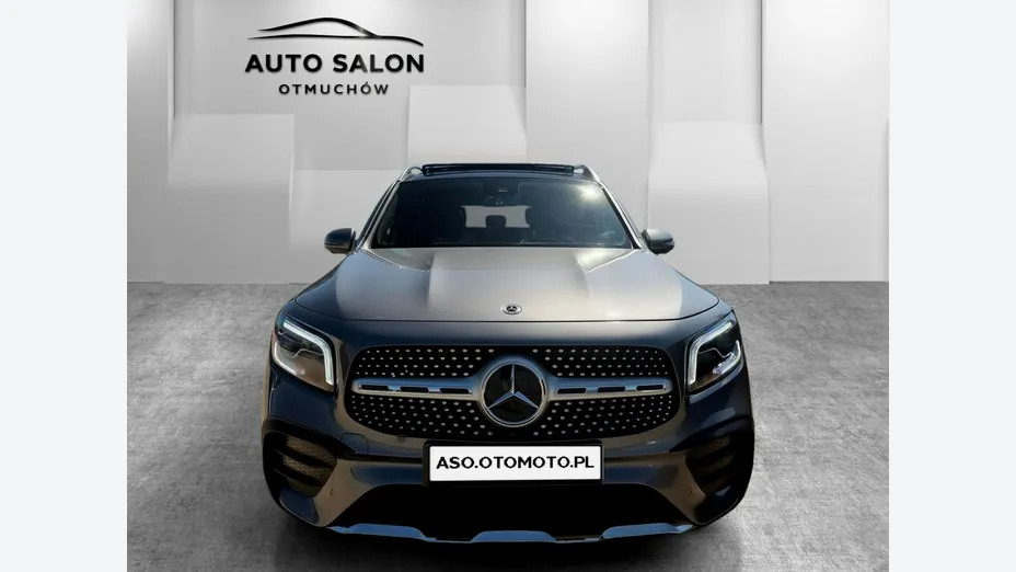 MERCEDES-BENZ GLB -