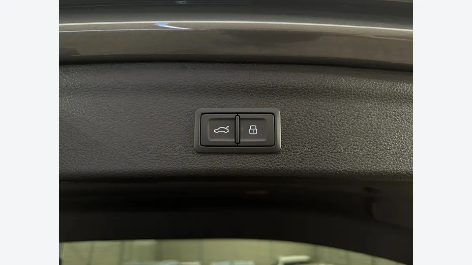 AUDI Q3 -