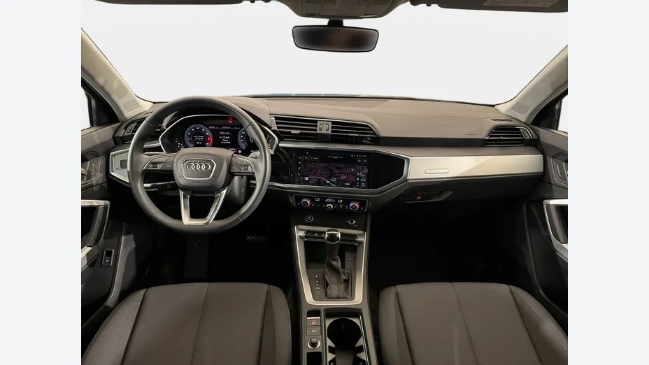 AUDI Q3 -