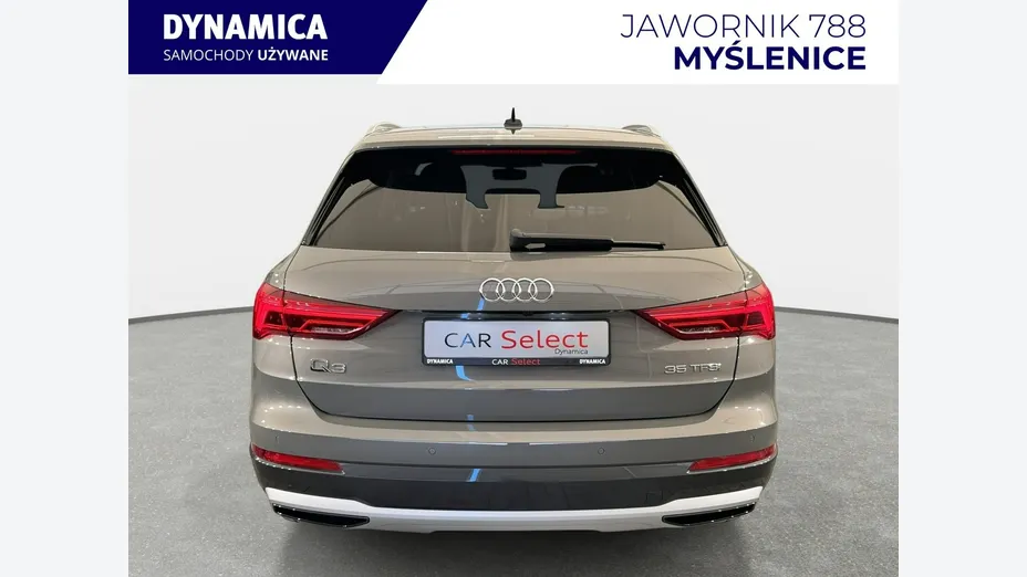 AUDI Q3 -