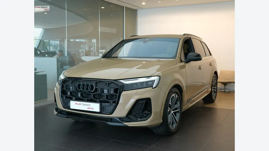 AUDI Q7 -