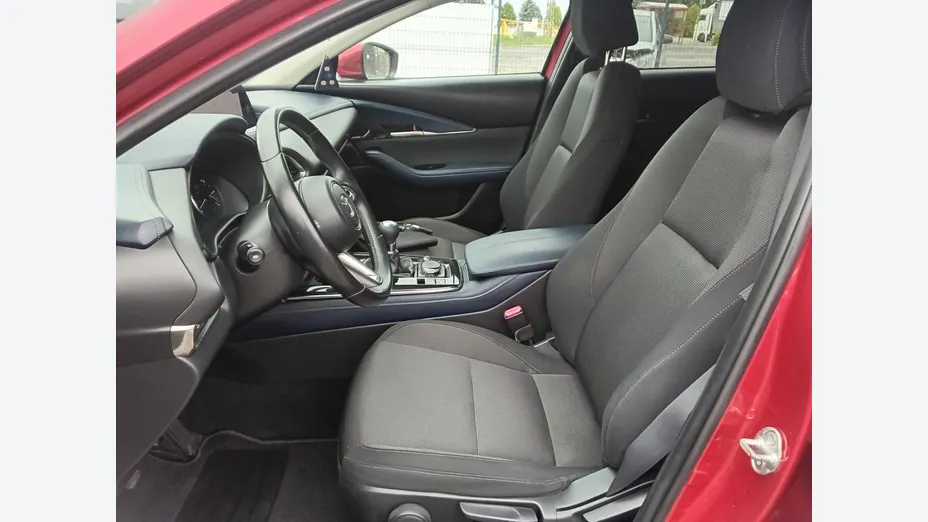 MAZDA CX-30 -