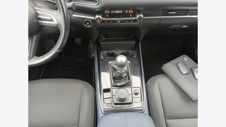 MAZDA CX-30 -