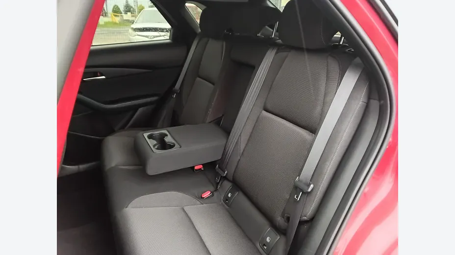MAZDA CX-30 -