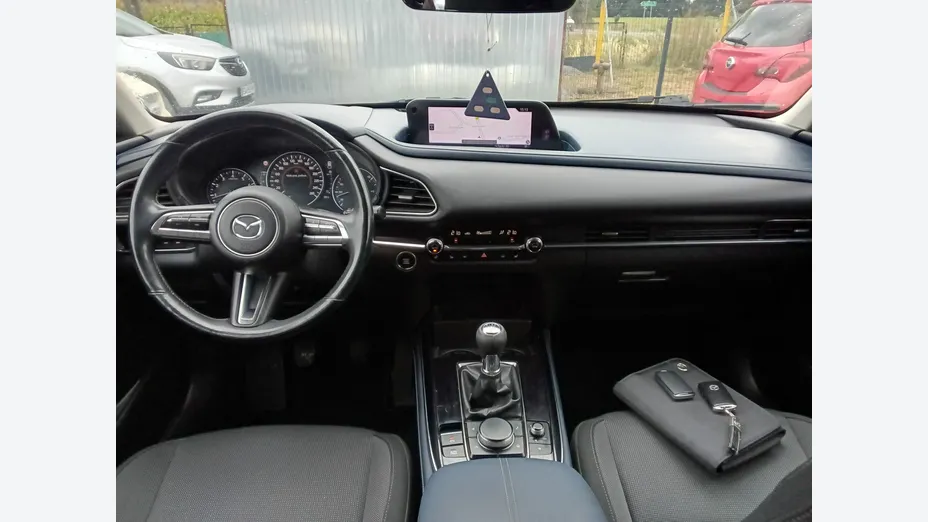 MAZDA CX-30 -