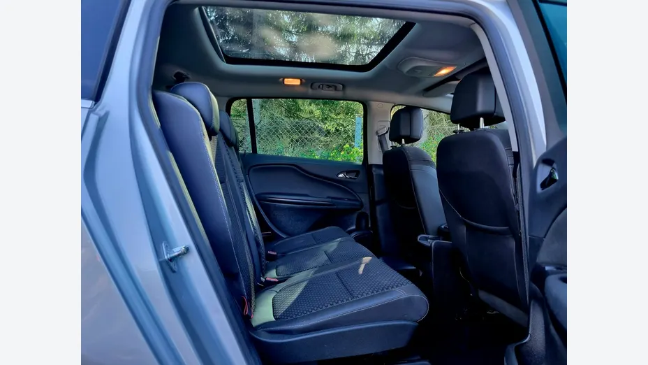 OPEL Zafira -