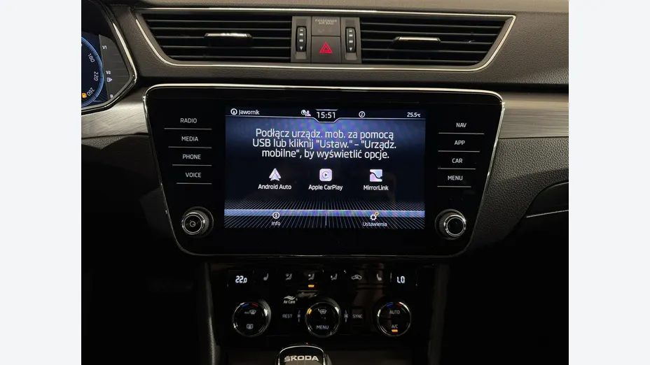 SKODA Superb -