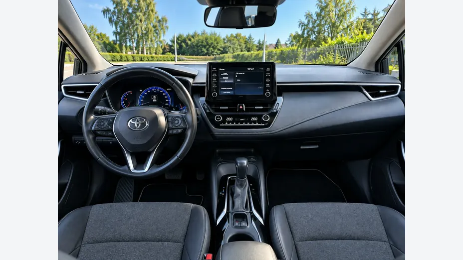 TOYOTA Corolla -