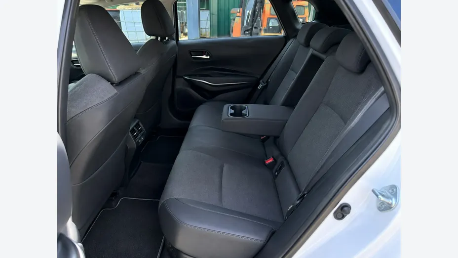 TOYOTA Corolla -