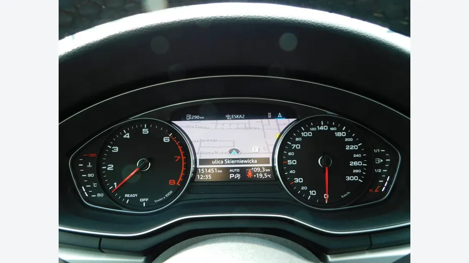 AUDI A4 -