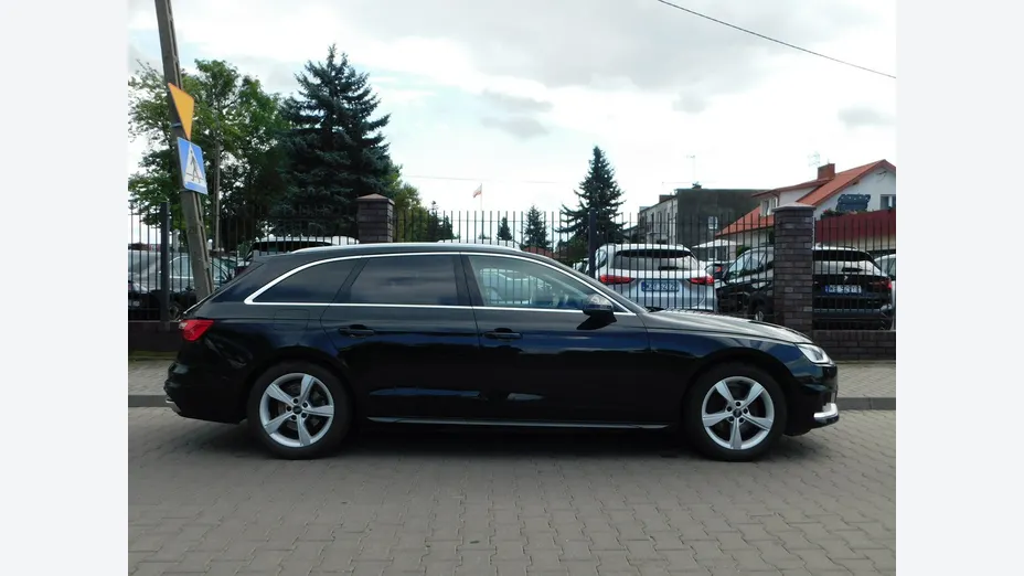 AUDI A4 -