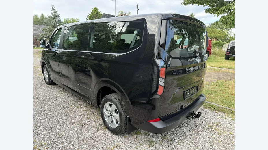 FORD Tourneo Custom -