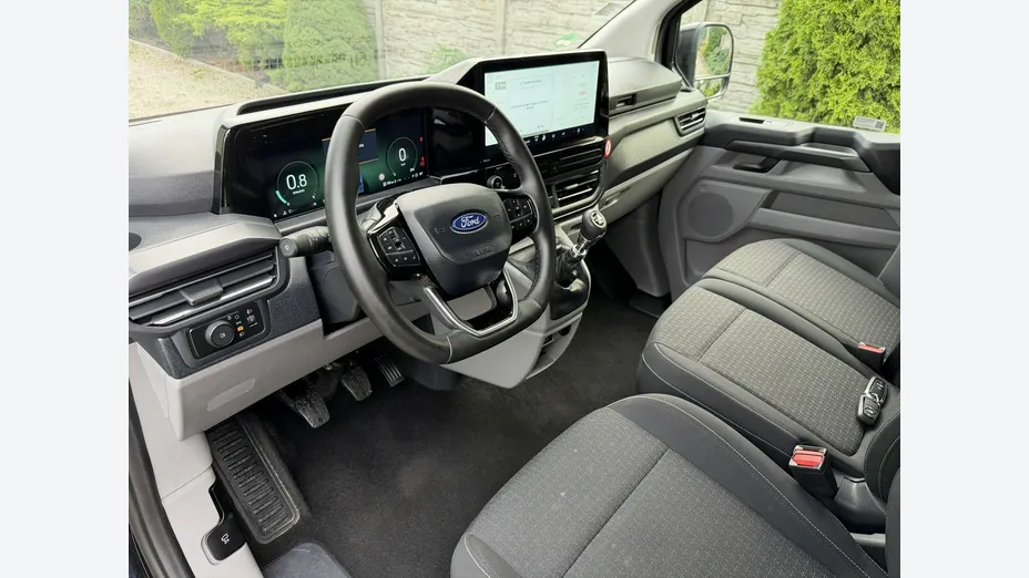 FORD Tourneo Custom -