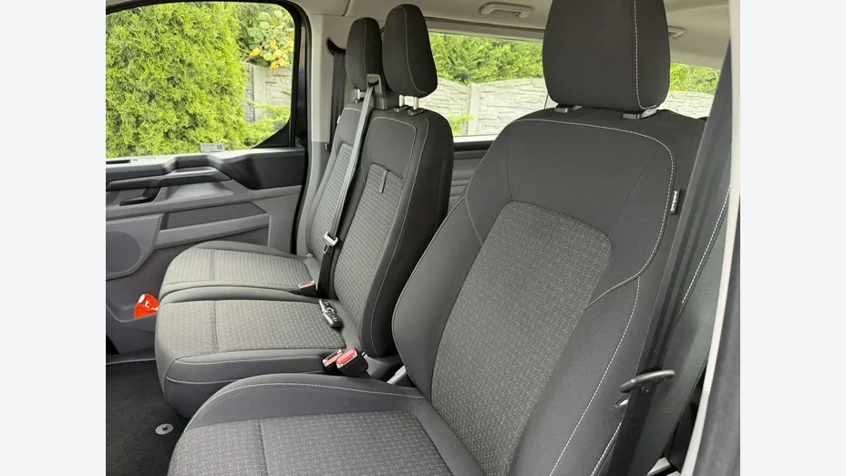 FORD Tourneo Custom -