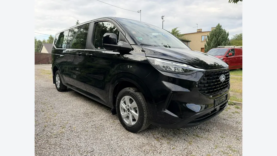 FORD Tourneo Custom -
