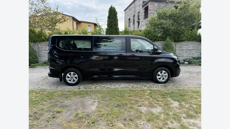 FORD Tourneo Custom -
