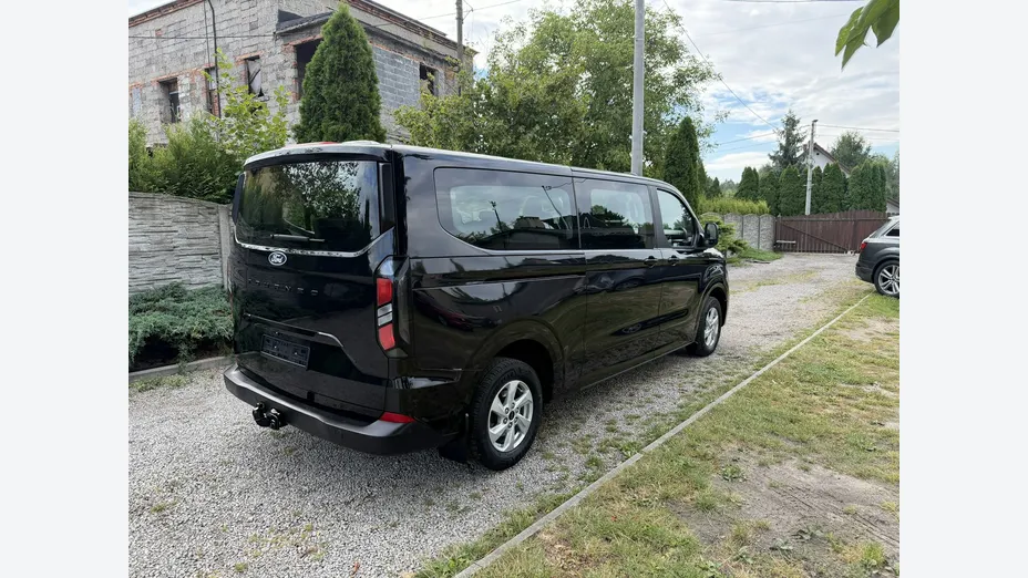 FORD Tourneo Custom -