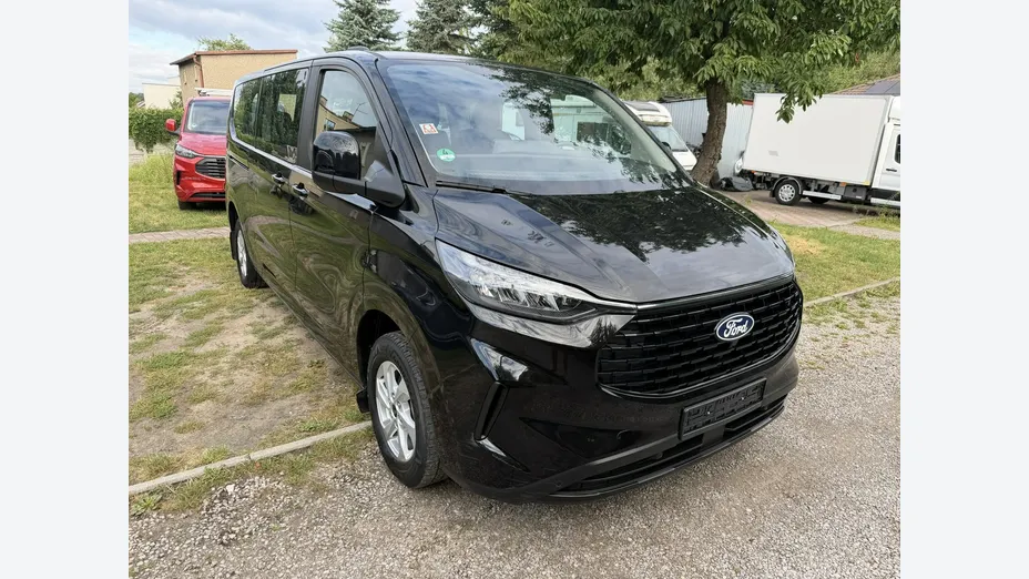 FORD Tourneo Custom -