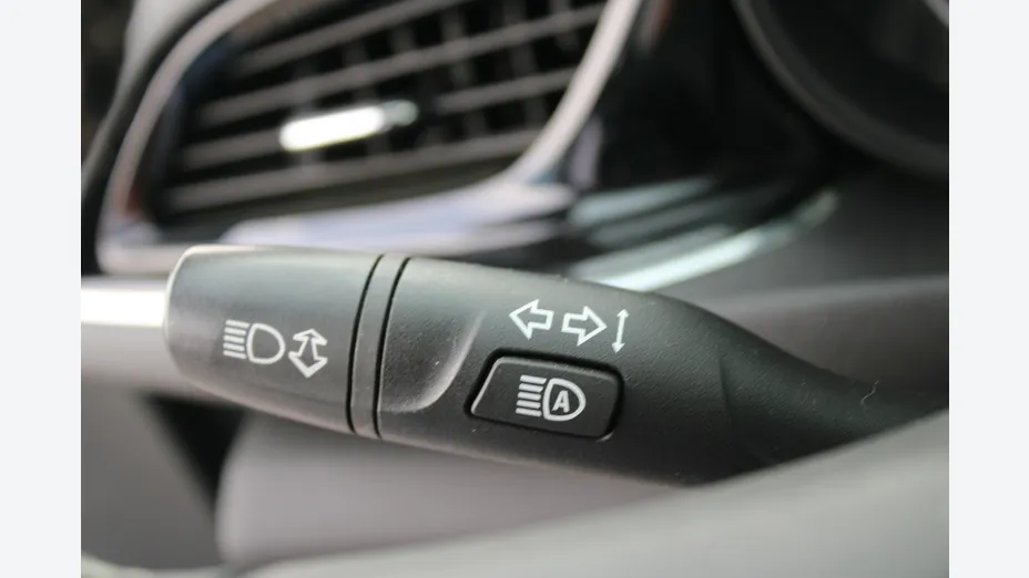 OPEL Insignia -