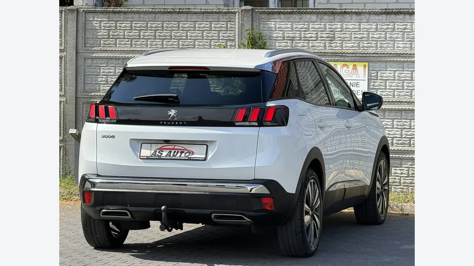 PEUGEOT 3008 -