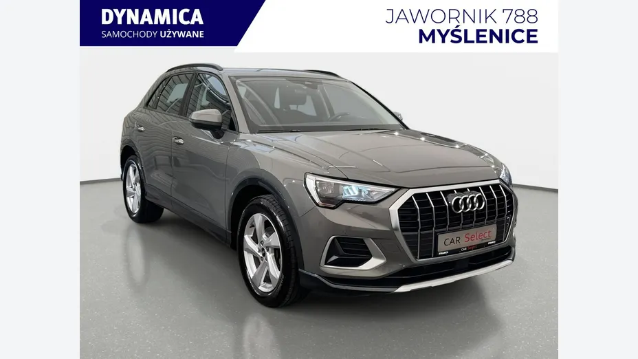 AUDI Q3 -