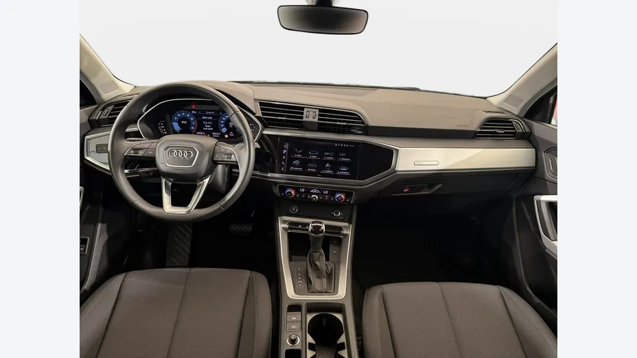AUDI Q3 -