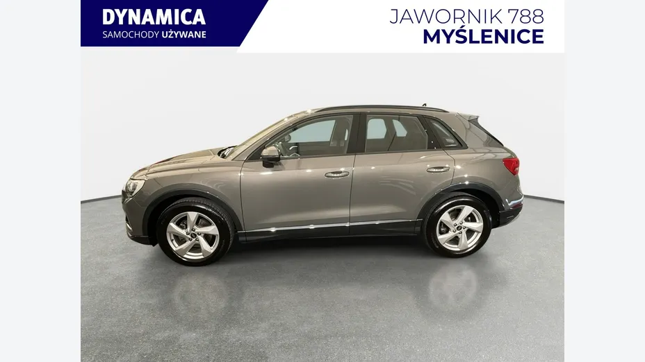 AUDI Q3 -