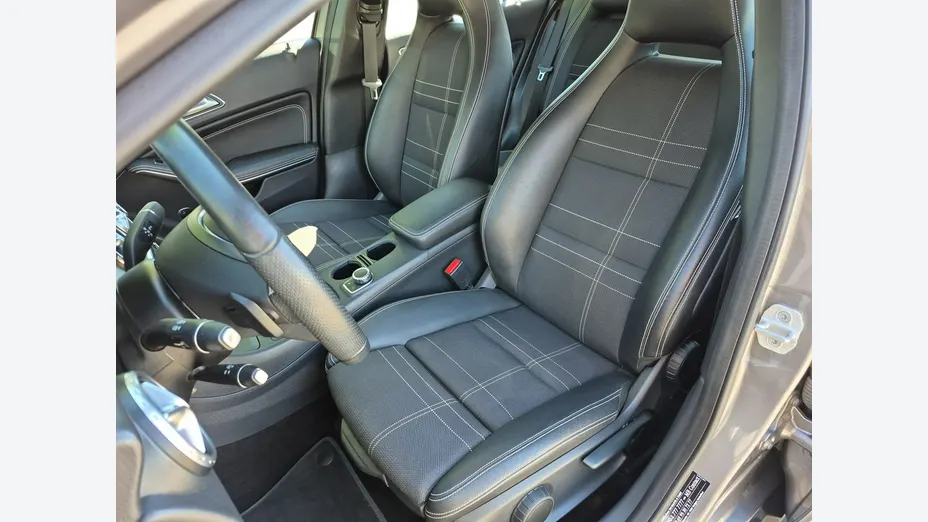 MERCEDES-BENZ GLA -