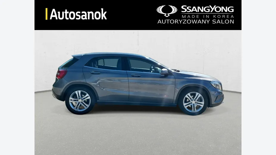 MERCEDES-BENZ GLA -