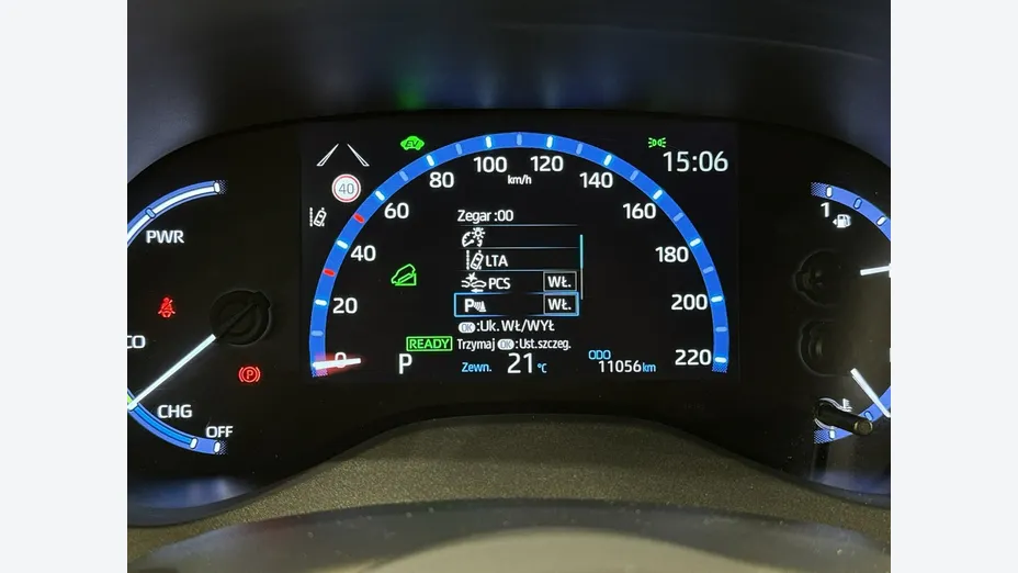 TOYOTA Yaris Cross -
