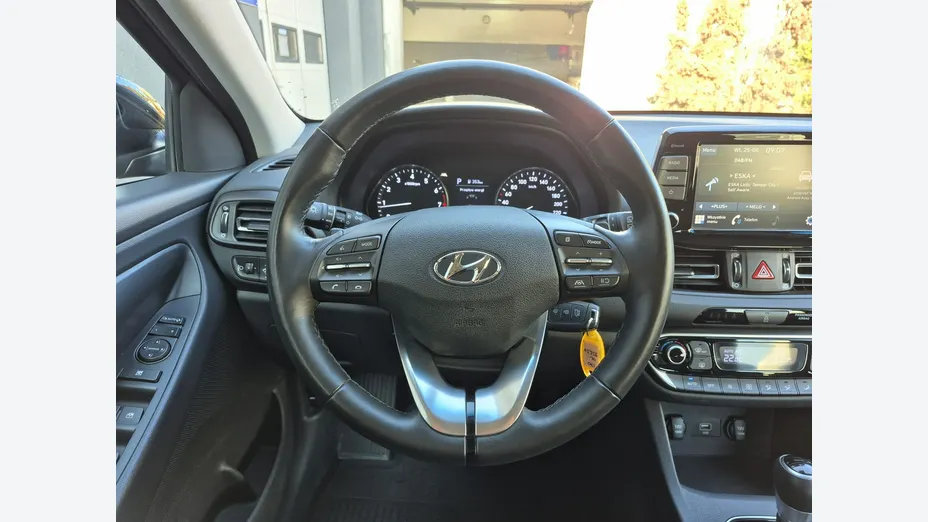 HYUNDAI i30 -